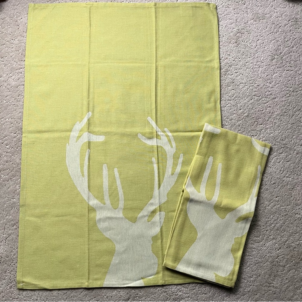 Anthropologie Kitchen Towels Green Deer Buck